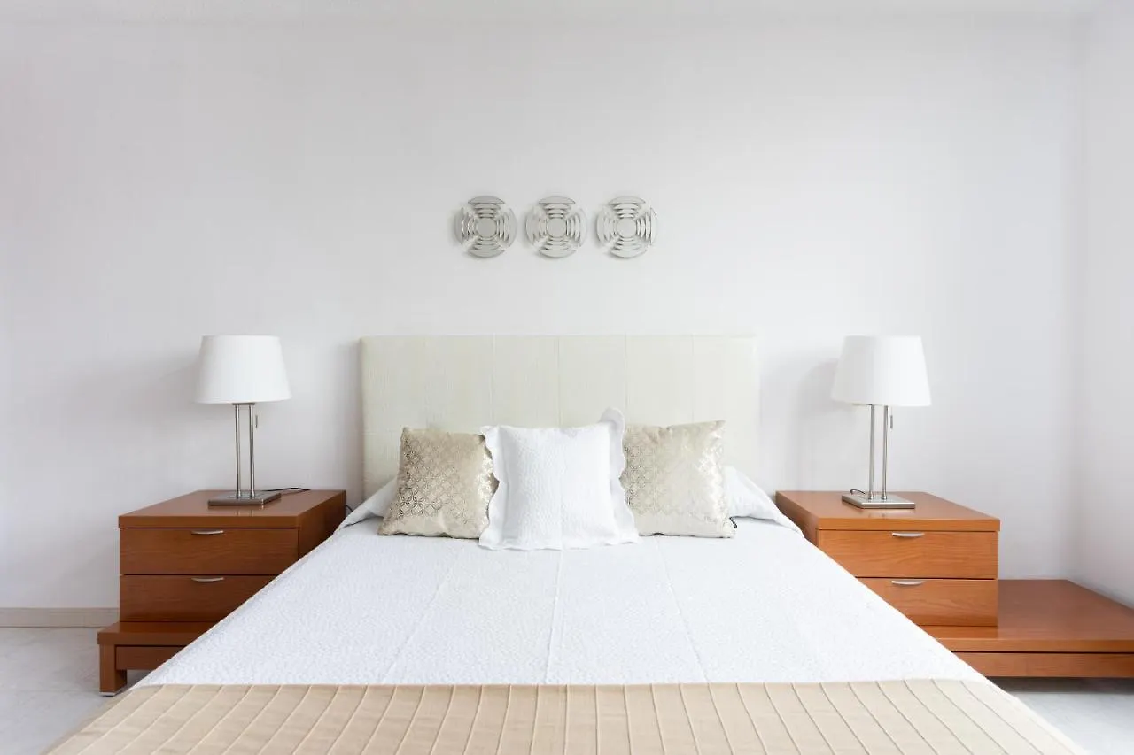 Apartment Home2Book Bright Center Santa Cruz, Wifi Spain